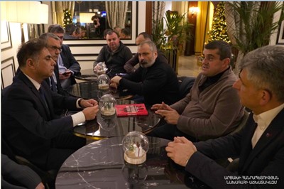 Delegation headed by Artsakh's president meets representatives of ARF Central Committee of France in Paris