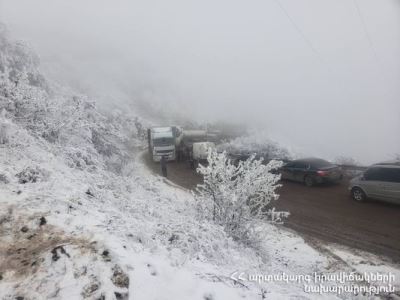 Փրկարարները Սյունիքում 26 բեռնատար են դուրս բերել արգելափակումից