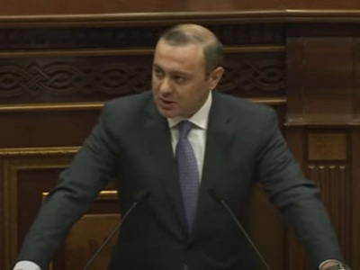 Երեւանի եւ Բաքվի միջեւ պայմանավորվածություն է ձեռք բերվել խաղաղության պայմանագրի միայն մեկ կետի շուրջ. Արմեն Գրիգորյան