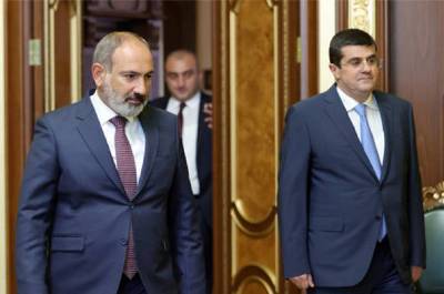 «Հրապարակ». Արցախի խնդիրների լուծման բանալին Երեւանո՞ւմ է