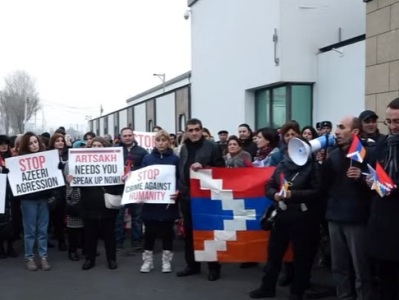 Protesters throw paper airplanes into yard of US Embassy in Armenia