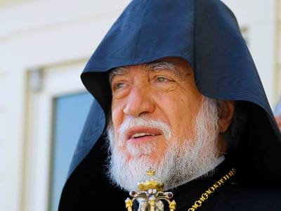 Арам I призвал международное сообщество помочь в вопросе открытия Лачинского коридора