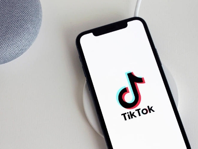 Алгоритмы TikTok продвигают видеоролики о членовредительстве и расстройствах пищевого поведения