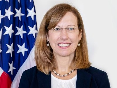 Сенат США утвердил Кристину Куинн на должность чрезвычайного и полномочного посла США в Армении