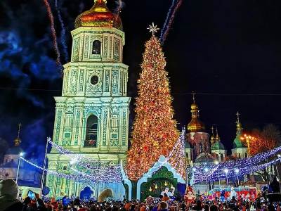 Main Christmas tree of country will be installed traditionally on Sophia Square in Kyiv