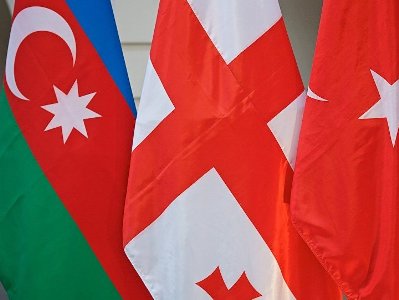 Defense Ministers of Turkey, Azerbaijan and Georgia meet in Kayseri