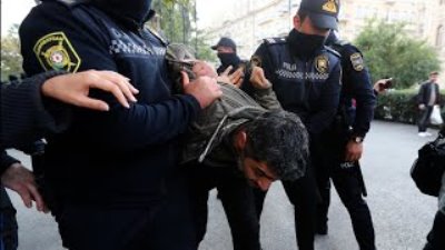 Բաքվում ոստիկանությունը ուժով ցրել է ընդդիմության բողոքը. կան ձերբակալվածներ