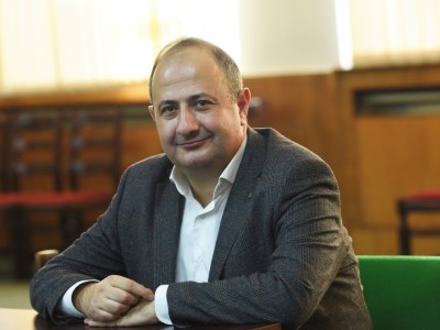 Քծնող «մտավորականները» վտանգավոր են մեր հասարակության, պետության և հատկապես երիտասարդ սերնդի համար. Ռուբեն Մելքոնյան