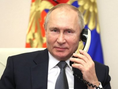 Путин обсудил по телефону с президентом Узбекистана наращивание товарооборота и сотрудничество в сфере энергетики