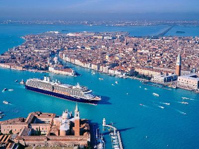 Italy offers Ukraine to use ports of Venice and Trieste