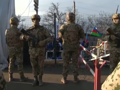 Դեմքերը փակած 10-15 ադրբեջանցիներ մտել են արցախցի  երեխաներին տեղափոխող մեքենայի մեջ. երեխաներից մեկն ուշաթափվել է