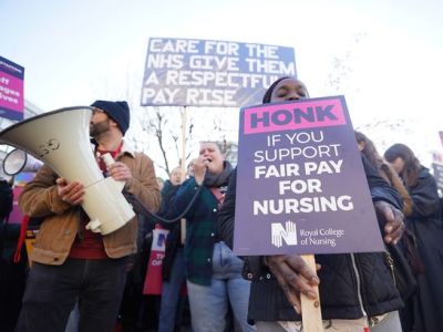 Thousands of health workers in Britain go on strike for two days