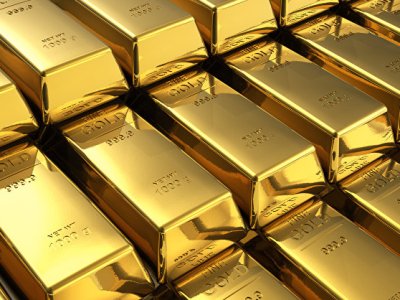 Gold price rises slightly