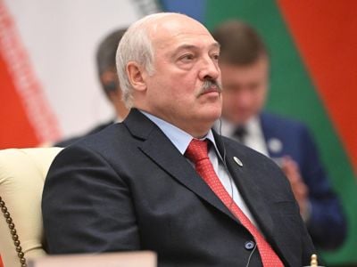 Лукашенко заявил, что попытки удушить Россию и Белоруссию провалились
