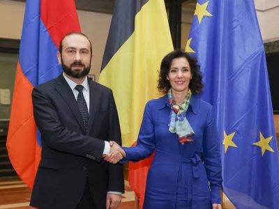 Armenia FM discusses with Belgium counterpart situation due to Azerbaijan blockage of Lachin corridor