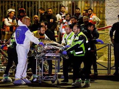 7 killed in terrorist attack near Jerusalem synagogue