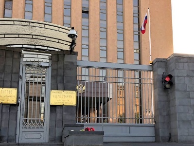 Russia embassy congratulates on Armenia Army Day, says combative brotherhood is important factor
