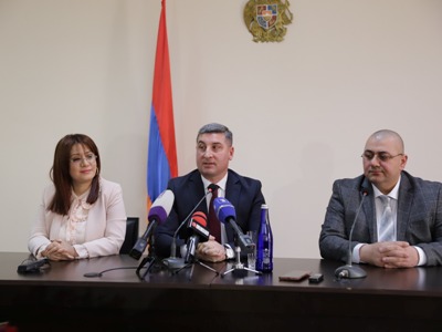 Շիրակի մարզը բարդ մարզ է. նոր մարզպետը շատ արագ կանցնի խնդիրների լուծմանը. Սանոսյանը ներկայացրեց Շիրակի նոր մարզպետին