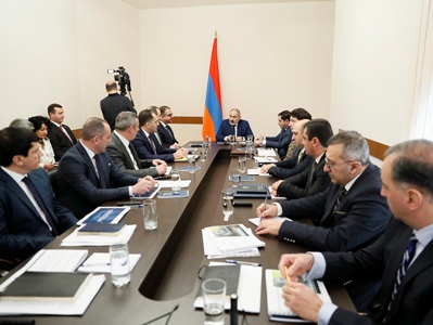 Armenia PM is presented Military Industry Committee 2022 activity report