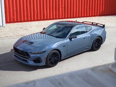 Ford Mustang-ի նոր մոդելի առաջին օրինակն աճուրդում 565 հազար դոլարով է վաճառվել