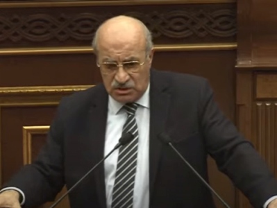 Экс-премьер Армении: Азербайджан продолжает войну против Нагорного Карабаха