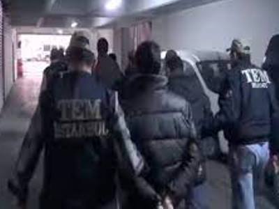 Турецкая полиция арестовала 15 человек по подозрению в подготовке нападений на консульства Швеции и Нидерландов