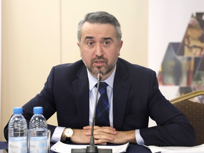 Ազգային ինքնության և արժեքների հենքի վրա ստեղծված մշակույթի պահպանում, զարգացում, տարածում և հանրահռչակում.Արա Խզմալյան