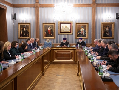 Католикос Армении заявил главе МИД Хорватии о посягательствах Азербайджана на мирную жизнь народа Арцаха