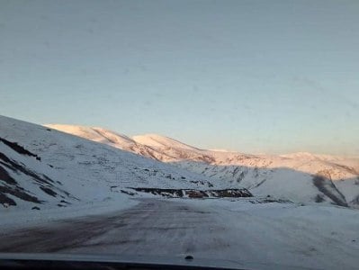 Ջաջուռի, Թալինի, Արագածի, Ապարանի, Գորիսի, Սիսիանի տարածաշրջաններում և «Մեղրու սար» կոչվող հատվածում բուք է