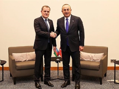 Azerbaijani and Turkish FMs hold telephone conversation