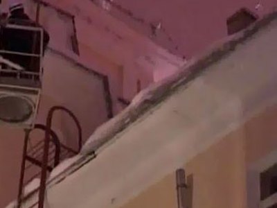 На Аляске обрушилось здание: погиб один человек, есть пострадавшие