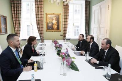 Armenia FM meets with Kosovo deputy PM