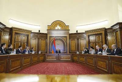  «Հրապարակ». Ակադեմիական քաղաքը հորով-մորով արեցին, հիմա էլ որոշել են այլ «քաղաքներ» կառուցել