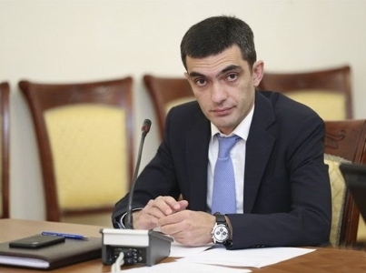 Глава МИД Арцаха обсудил с бывшими министрами ИД Армении и Арцаха ситуацию с блокадой республики