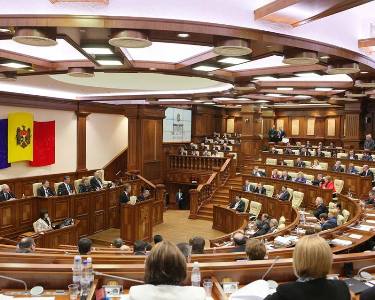 Парламент Республики Молдова принял декларацию об агрессии России против Украины