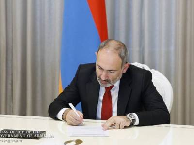 Пашинян снял с должности генсека Комитета по регулированию ядерной безопасности Армении