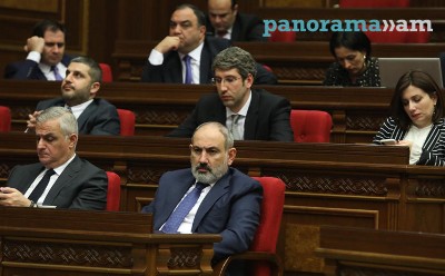 «Ժողովուրդ». Աթոռին կառչած իշխանությունները