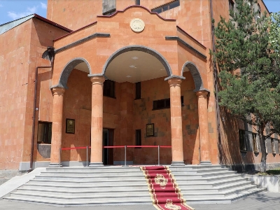 Գյումրիում և Արթիկում քաղաքացիները հարվածել են պարեկներին, հայհոյել նրանց , պատճառել մարմնական վնասվածքներ