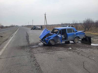 Երեւան-Երասխ ավտոճանապարհին 45-րդ կմ-ին բախվել  են «VAZ-2106» եւ «Nissan Altima»-ն․ կա երկու տուժած