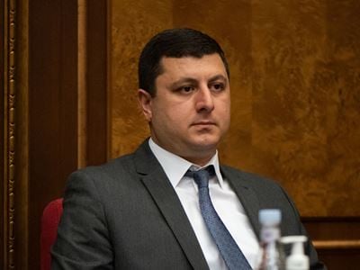 Депутат: На участке, прилегающем к Шуши, на протяжении нескольких часов идут бои