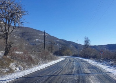 Քաջարանում, Աղվանի-Տաթև ճանապարհին և «Մեղրու սար» հատվածում ձյուն է տեղում