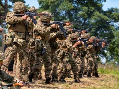До конца марта ЕС обучит более 11 тысяч украинских военных