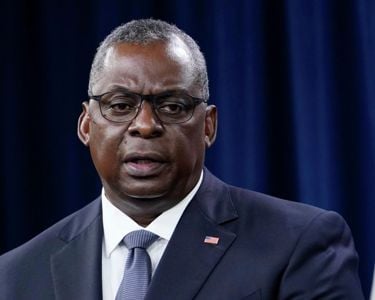 US defense chief arrives in Israel but does not leave Tel Aviv airport due to protests