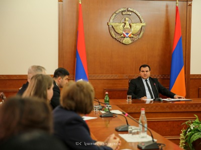 Արցախի պետնախարարը պատրաստակամ է ռուսաց լեզվի հանրաճանաչության մակարդակը բարձրացնելու գործում ներդրում ունենալ