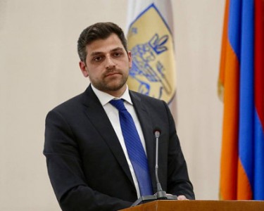 ԱԱԾ-ն խուզարկություն է իրականացնում Երեւանի փոխքաղաքապետ Գեւորգ Սիմոնյանի աշխատասենյակում
