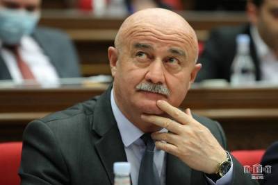 «Հրապարակ». Հովիկ Աղազարյանը որոշել է պայքարել մինչեւ վերջ