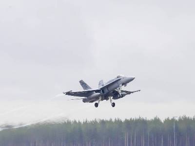 Баку выразил протест Тегерану из-за полета иранского военного самолета над госграницей