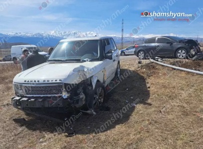 В Сюникской области столкнулись автомобили Range Rover и Kia Forte: 1 человек погиб, есть раненый