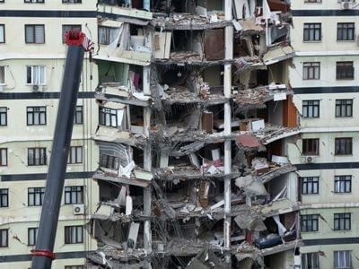 Число жертв землетрясений в Турции возросло почти до 48,5 тысячи человек