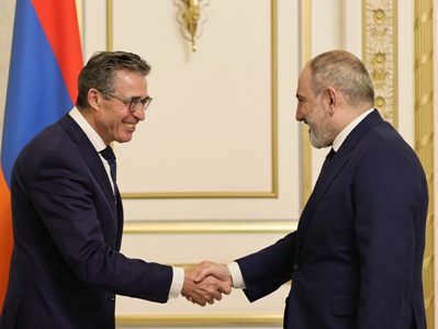 Armenia PM, former NATO Secretary General discuss regional developments, security challenges